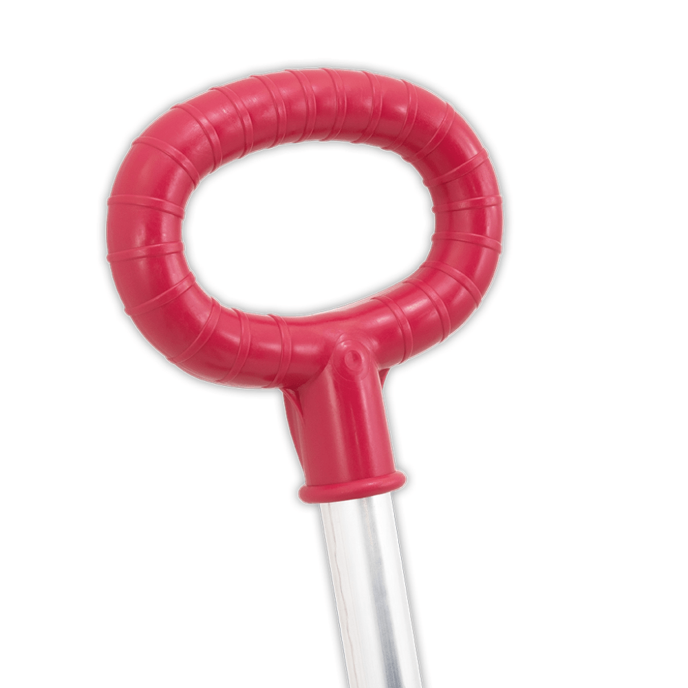 Nahaufnahme des ergonomischen pinkfarbenen D-Griffs des Kinderschneeschiebers „Snow Sweeper Kids“ von KHW.