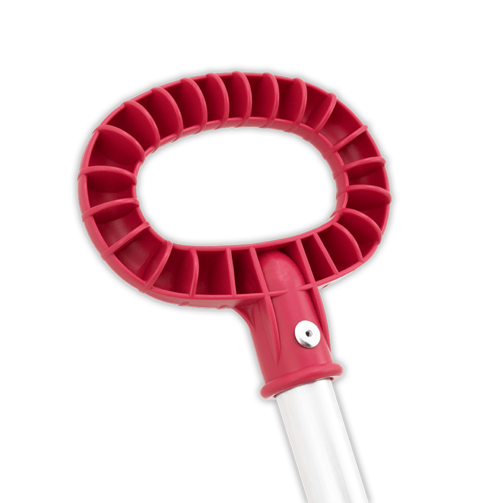 Rückansicht des pinkfarbenen D-Griffs des Kinderschneeschiebers „Snow Sweeper Kids“ von KHW, befestigt am Aluminiumstiel.