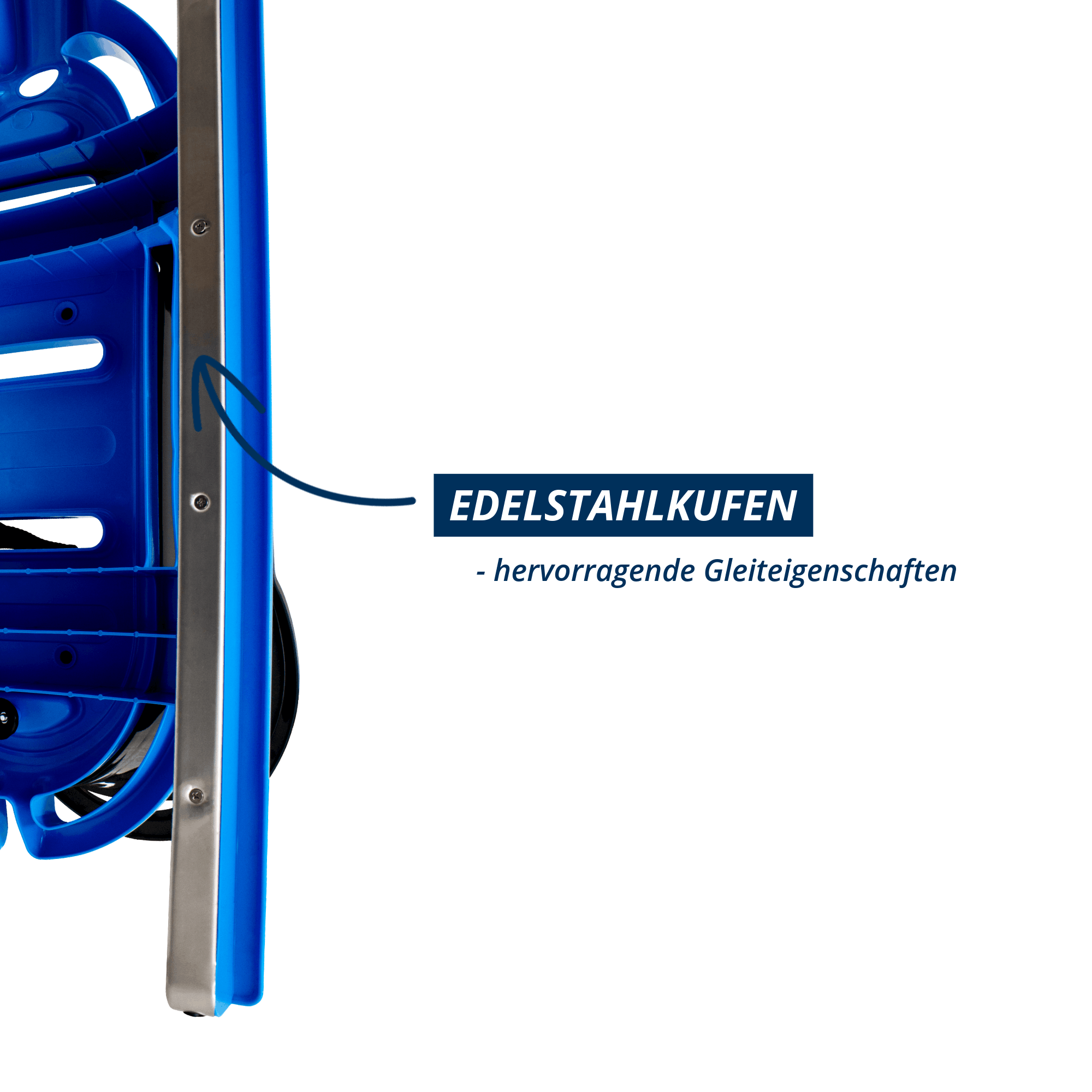 Detailansicht der Unterseite eines eisblauen KHW Snow Tiger Comfort Schlittens mit Edelstahlkufen. Hinweis im Bild: Edelstahlkufen mit hervorragenden Gleiteigenschaften.